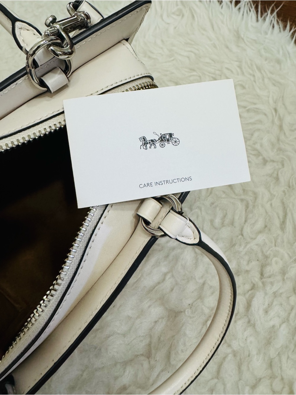 LIKE NEW Coach Zoe Carryall Satchel Chalk/Silver lizard-embossed leather R:598$ - Picture 11 of 16